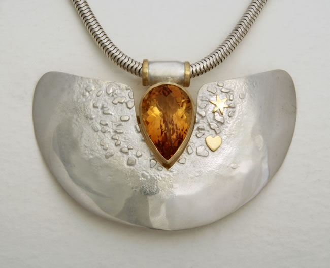 Munich Muse necklace in silver with Citrine